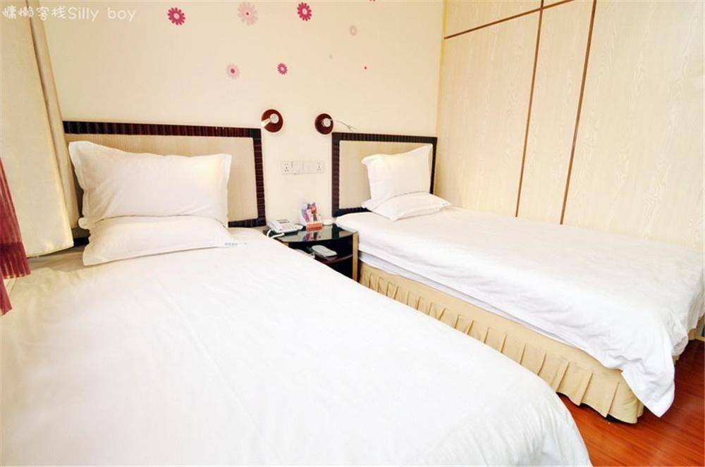 Renli Hotel Ченду Екстер'єр фото