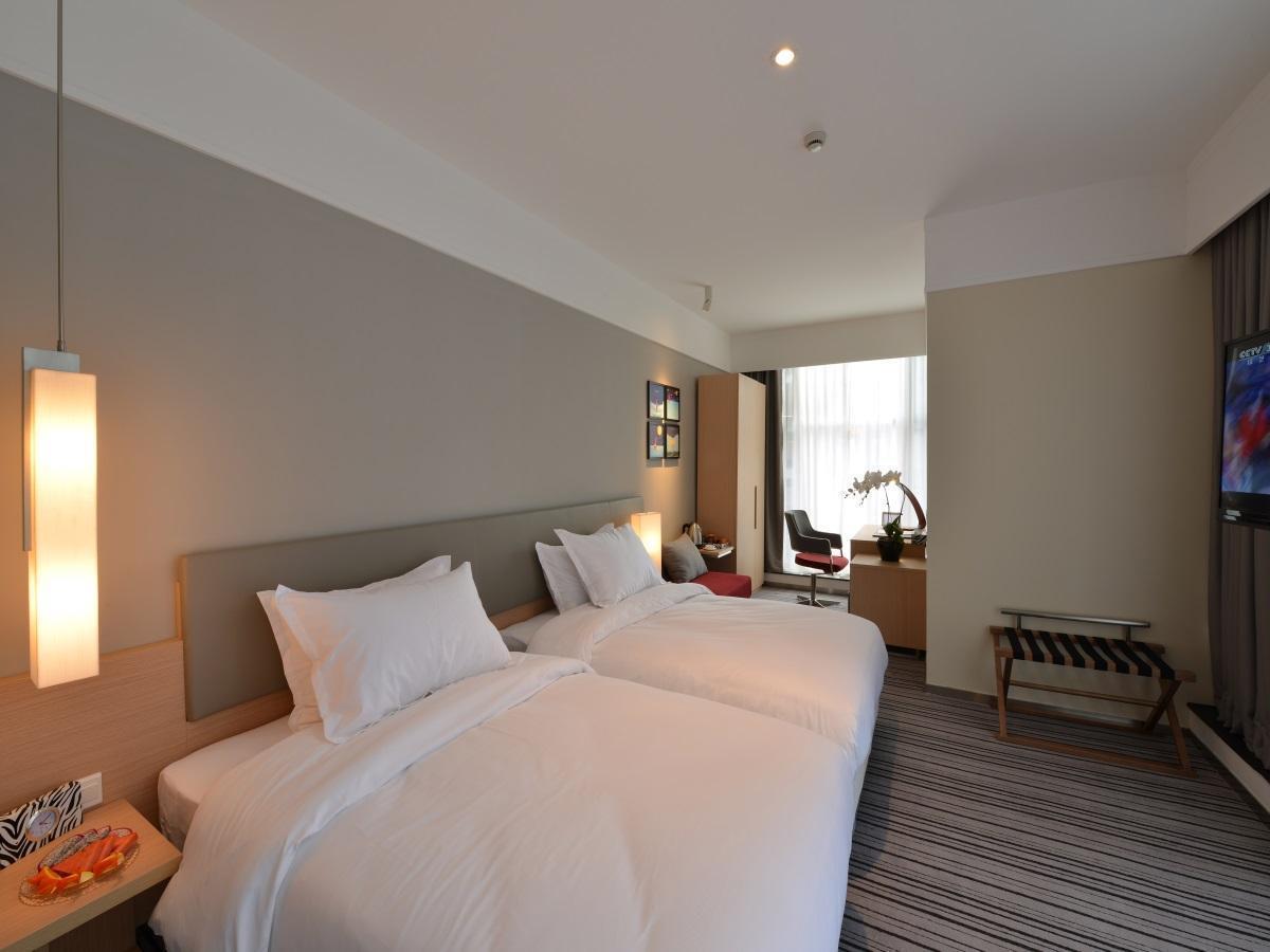 Renli Hotel Ченду Екстер'єр фото